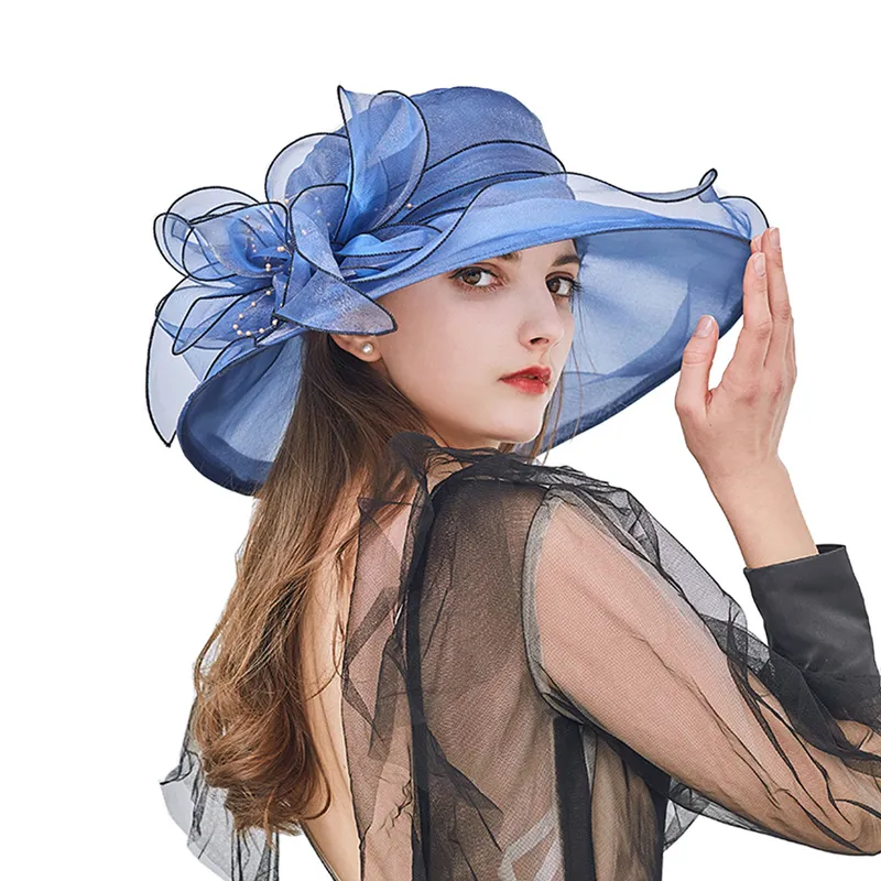 Chapeau de cocktail en Organza fleur et fil perlé