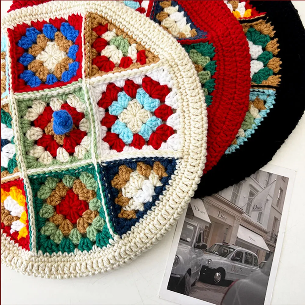 Béret crochet tricoté motif floral – Image 3