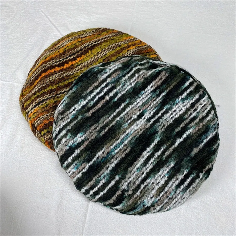 Béret de créateur tricoté – Image 3