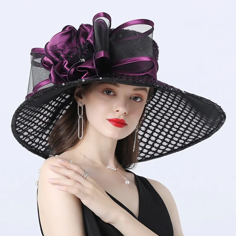 Chapeau Cocktail large bord fleur et satin