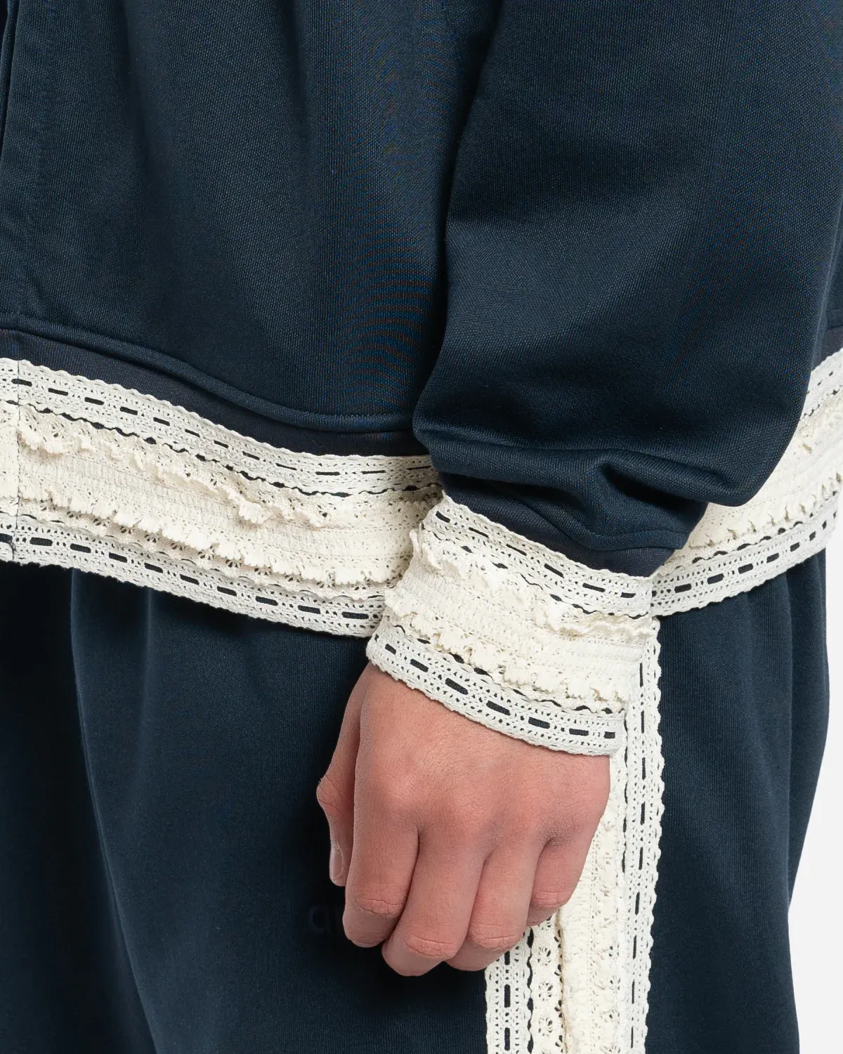 Veste à Détails en Dentelle – Image 3