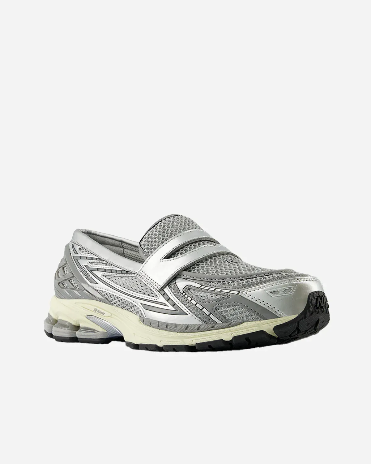 New Balance Loafer 1906L Metallic Silver – Image 2